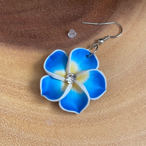 Beautiful Blue Plumeria Earrings NEW - Picture 3 of 4